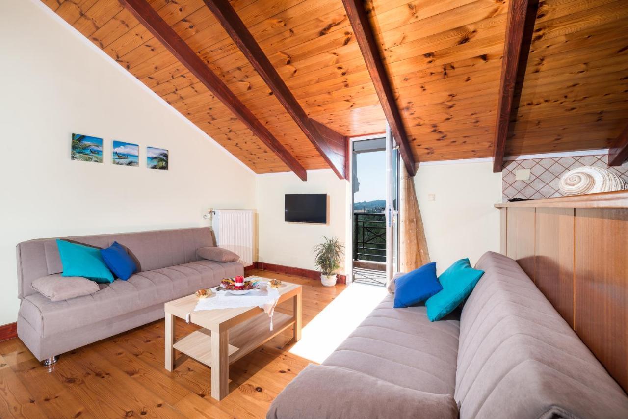 Soso'S Sea View Apartment Планос Экстерьер фото